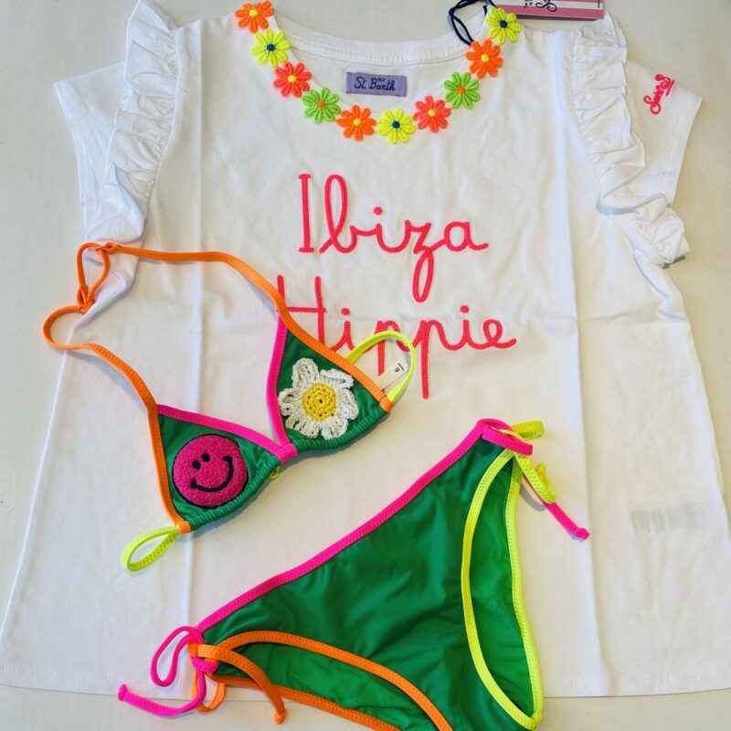 T-shirt ricamo fiori e scritta e bikini con applicazioni